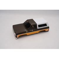 12403BR CHEVROLET K5 BLAZER CAR BOBY ASSEMBLY PAINTED (BROWN / YELLOW)